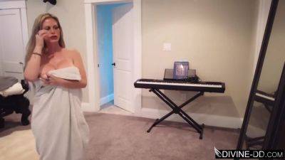 Casca Akashova In Big Tit Stepsis Watches You Shower - hotmovs.com
