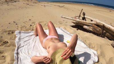 My Girlfriend Masturbates Naked At The Nudist Beach We Fuck In Front Of The Surfers Who Watch As The - hclips.com