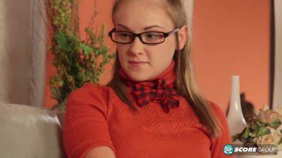 Nerdy Lizzy Bell Takes On A Jock Cock That's Half Her Size - hotmovs.com