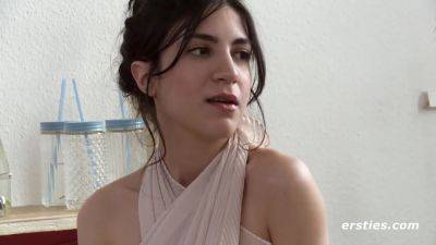 Hot Lesbians Learn How To Squirt - hclips.com