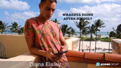 Diana Eisley: Sexting Hook-Up - hotmovs.com
