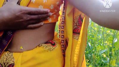 Indian Outdoor Milk Sex Beauty Ne Khet Me Jakar Maja Kiya - upornia.com - India