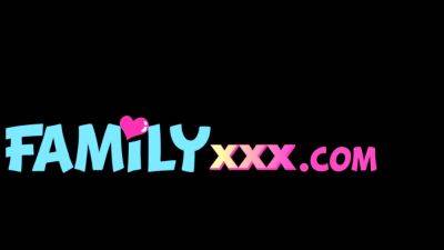 Becky Bandini FamilyXXX - drtuber.com