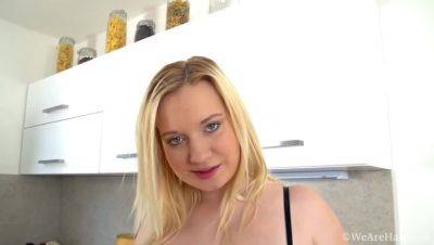 Jessica Hard's X-Rated Kitchen Striptease, Pregnancy Exposed - porntry.com