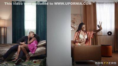 Kira & Elsie - upornia.com