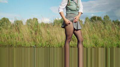 Thick Legs In Firestarter! Im Walking Around And - desi-porntube.com