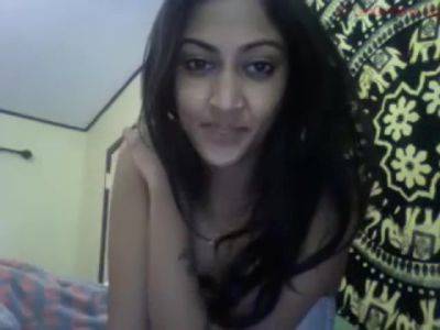 Hot Indian Girl On Her Webcam! (part 1) - upornia.com - India