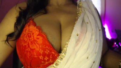 Hot Desi Enjoys Youth By Applying Nipple Clamps On Her Nipples With Bhabhi Ji - hclips.com