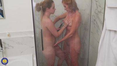 Mature star Effie Gold enjoys a steamy lesbian shower with Karry - xxxfiles.com