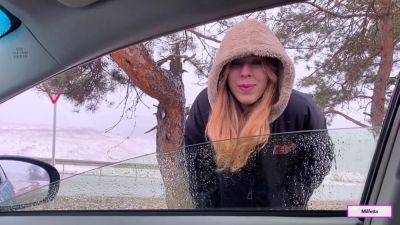 A Village Hitchhiker Girl Pays For His Fare In Kind - videooxxx.com