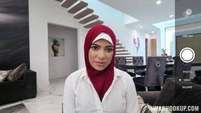 Watching My Cheating Hijab Wife Sex Video - videooxxx.com