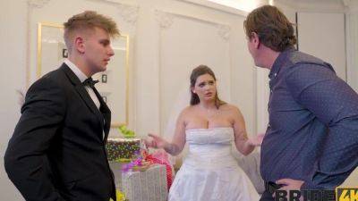 Taylee Wood In Bbw Bride Decided To Cheat On Her Fiance Before The Wedding - hotmovs.com