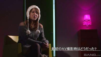 Japanese Bunette Gives Dude Head Backstage - Uncensored - veryfreeporn.com - Japan
