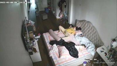 Hackers use the camera to remote monitoring of a lover's home life.607 - hclips.com - China