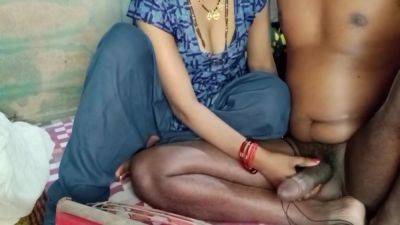 Bengali Bhabhi, Wearing A Maxi, Pressed Her Boobs And Quenched The Itch Of Her Pussy - desi-porntube.com