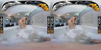 Serena Santos - Serena Santos gets her latina bubble bath VR experience with JohnnytheKid - sexu.com