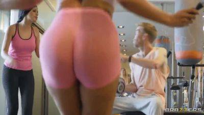 The Official La Paisita - Lifting Up Her Lucky Spouse - xxxfiles.com