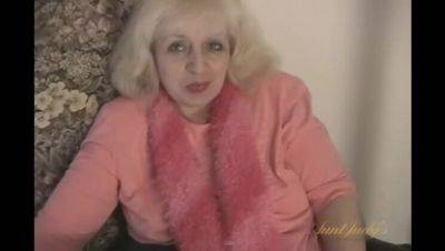 Grandma Jamie's Vibrator Toy - veryfreeporn.com