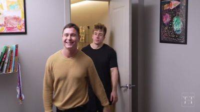 Step-sister And Step-brothers Sharing A Bed - hclips.com