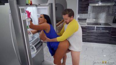 Sybil Stallone - Kyle Mason - Kyle Mason and Sybil Stallone: Playtime during Kitchen Tasks with Big Tits & Big Ass MILF - xxxfiles.com