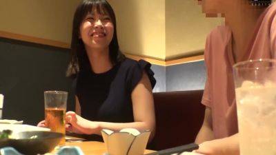 M642g06 A Married Woman From Osaka Is Currently Sexless With Her Husband! With The Man I Met For The First Time - upornia.com - Japan