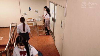 0006174_貧乳のニホン女性がガン突きされる絶頂エッチ展開 - txxx.com - Japan
