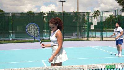 Peter Green - Willow Ryder - Willow Ryder & Peter Green in After Practice - TeenCurves - hotmovs.com
