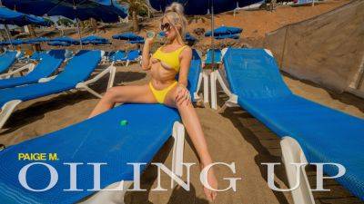Oiling Up - RealBikiniGirls - hclips.com