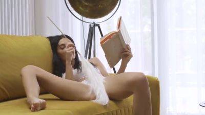 Simone - Good Morning - videomanysex.com