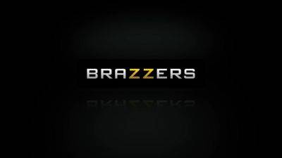 Britney Amber - Toni Ribas - Standing Ovation For Britney With Jordan Ash, Britney Amber, Toni Ribas - Brazzers - hotmovs.com - Jordan