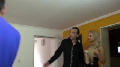 Training Der Besonderen Art - hotmovs.com
