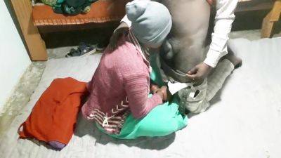 Cute Bhabhi Hardsex In Winter - desi-porntube.com - India