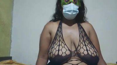 Srilankan Teen 18+ Girl Slut Strips Naked, Bounces Her Big Ass And Gives You Instructions To Give Her Yo - desi-porntube.com - India
