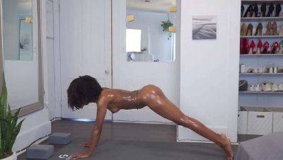 New - Ever Gets Her Pussy Stretched After Fitness - porntry.com