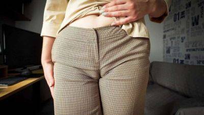 fat pussy - Sexy Secretary Shows Off Big Cameltoe In Tight Trousers - porntry.com