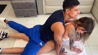 Colombian Hottie Fucked by Hot Gym Trainer - porntry.com - Brazil - Britain - Colombia - Usa