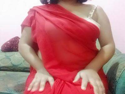 chick Masturbating - desi-porntube.com