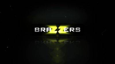 Benny Hilled With Jasmine Jae, Danny D - Brazzers - hotmovs.com - China