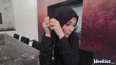 Crystal Rush to Judgement a Hijab Story Nookies - txxx.com