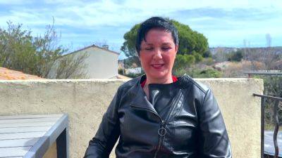 Nina, 35, business manager in Aix-en-Provence (13)! - hotmovs.com