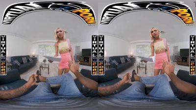 Chloe Temple - Watch Chloe Temple take on a massive black cock in virtual reality POV - sexu.com