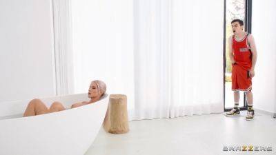 Stepmom Sally Unforgettable Adult Video - upornia.com