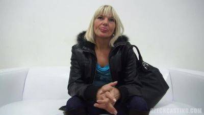 Blonde MILF Dana's Casting - veryfreeporn.com - Czech Republic