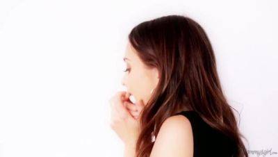 Riley Reid - Nickey Huntsman - Nickey Huntsman & Riley Reid: A Fingering Fantasy - Part 2 - porntry.com