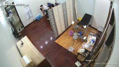 Hackers use the camera to remote monitoring of a lover's home life.615 - hotmovs.com - China