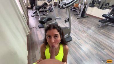 Risky Sex In The Gym With Hot Cum Swallowing - videomanysex.com