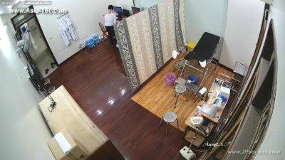 Hackers use the camera to remote monitoring of a lover's home life.615 - hclips.com - China