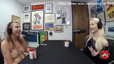 Elsa Jean And Holly Randall - Blowjobs With On Unfiltered - hotmovs.com