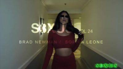 Sophia Leone - Brad Newman - Si Vous Play With Sophia Leone - txxx.com