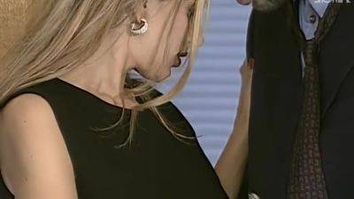 Red And Black - videomanysex.com